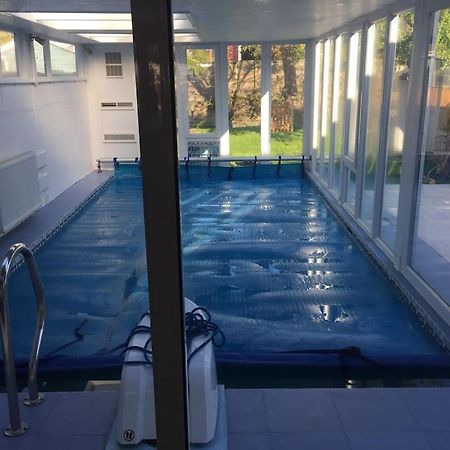 River House With Heated Pool June To Sep & Garden Twickenham Dış mekan fotoğraf