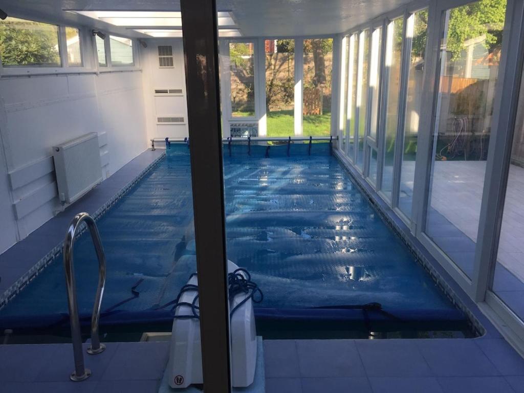 River House With Heated Pool June To Sep & Garden Twickenham Dış mekan fotoğraf
