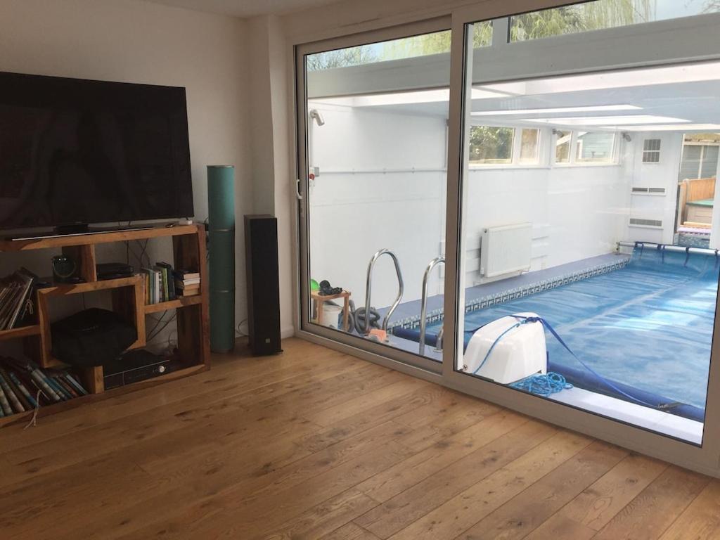 River House With Heated Pool June To Sep & Garden Twickenham Dış mekan fotoğraf